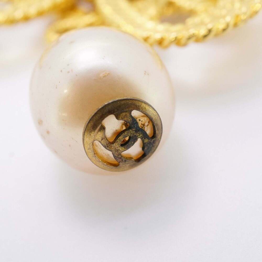 CHANEL Gold Pearl Logo Brooch - Picture 7 of 10